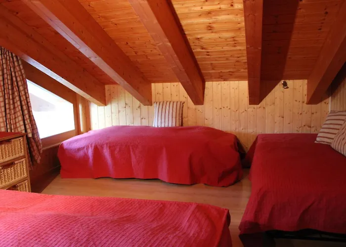 Four Seasons 1 - 1 Bedroom Apartment *